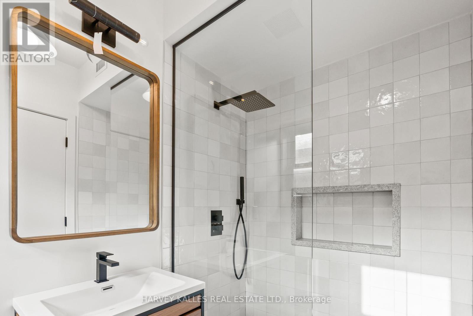 2 - 663 Greenwood Avenue, Toronto, Ontario  M4J 4B3 - Photo 24 - E12449147