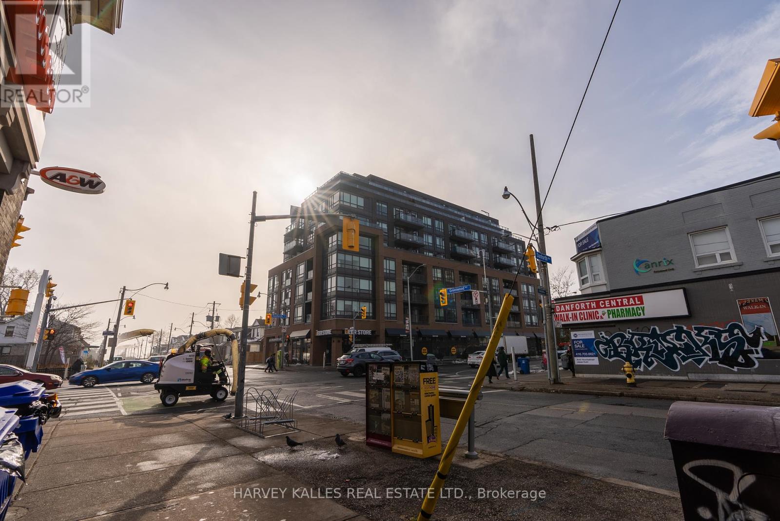 2 - 663 Greenwood Avenue, Toronto, Ontario  M4J 4B3 - Photo 44 - E12449147