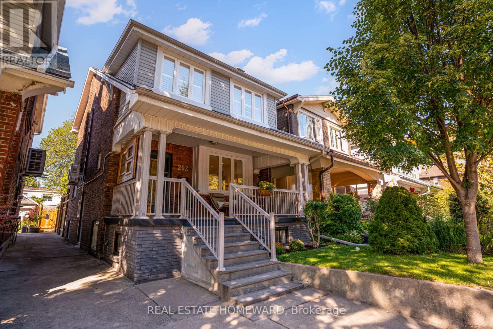 292 Glebeholme Boulevard, Toronto, Ontario  M4J 1T2 - Photo 2 - E12449193