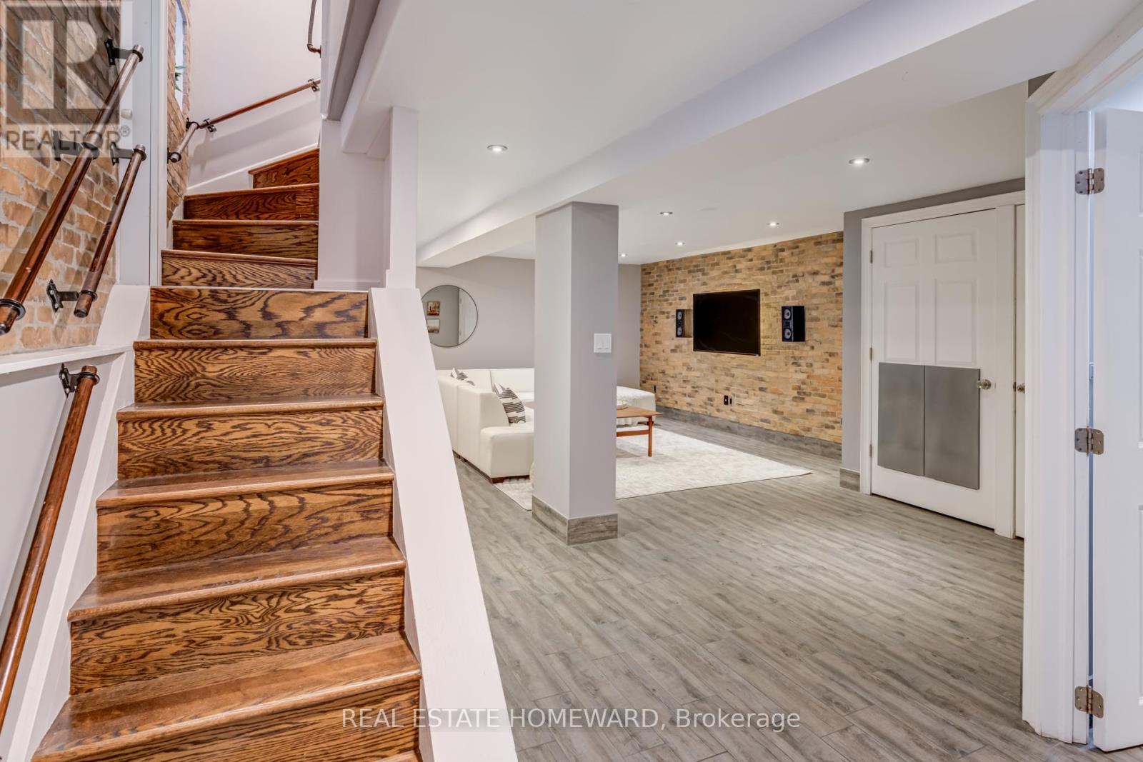 292 Glebeholme Boulevard, Toronto, Ontario  M4J 1T2 - Photo 31 - E12449193