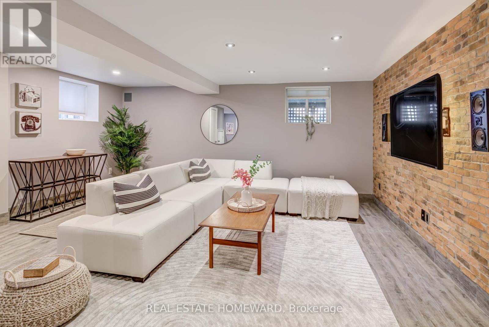 292 Glebeholme Boulevard, Toronto, Ontario  M4J 1T2 - Photo 32 - E12449193