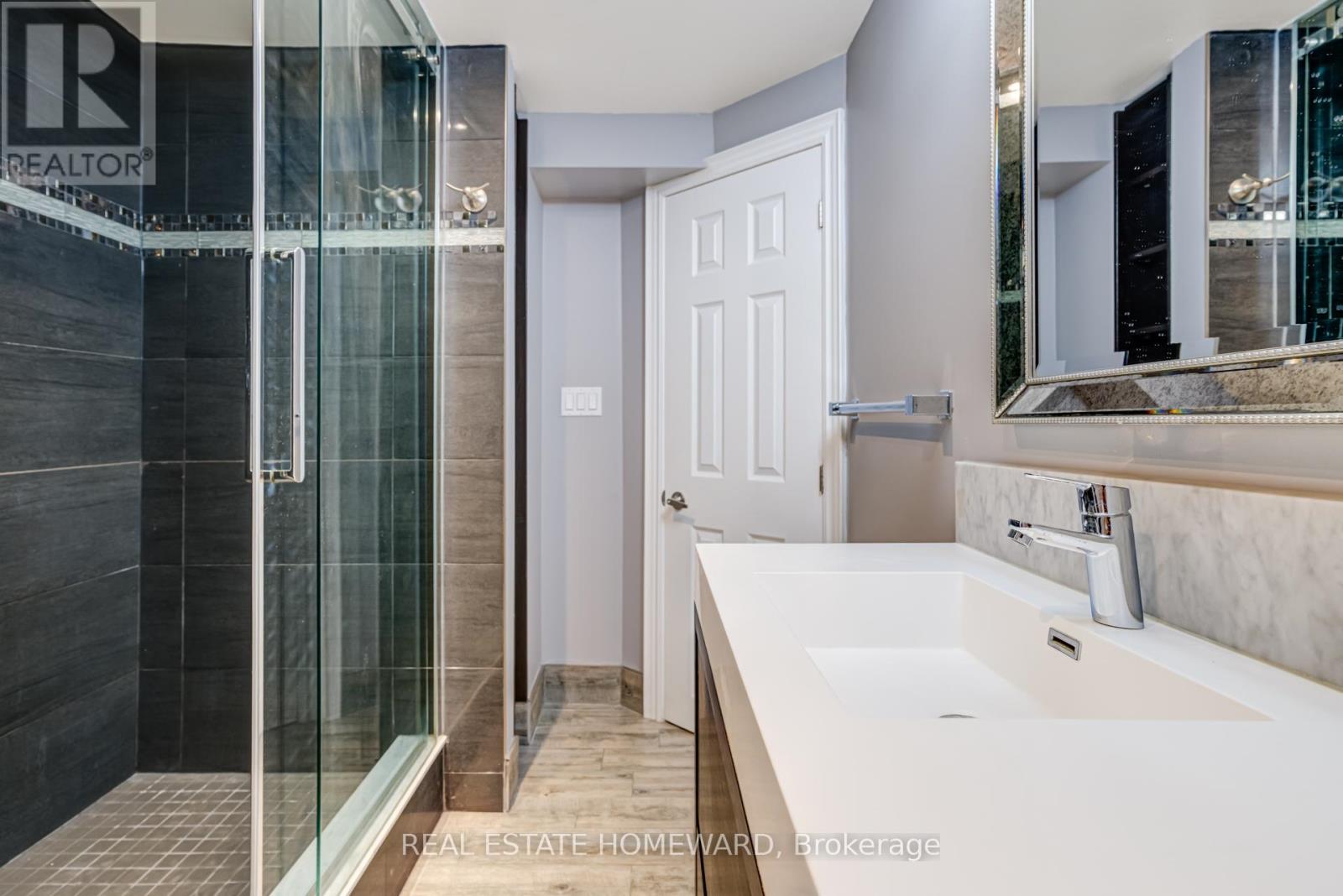 292 Glebeholme Boulevard, Toronto, Ontario  M4J 1T2 - Photo 37 - E12449193