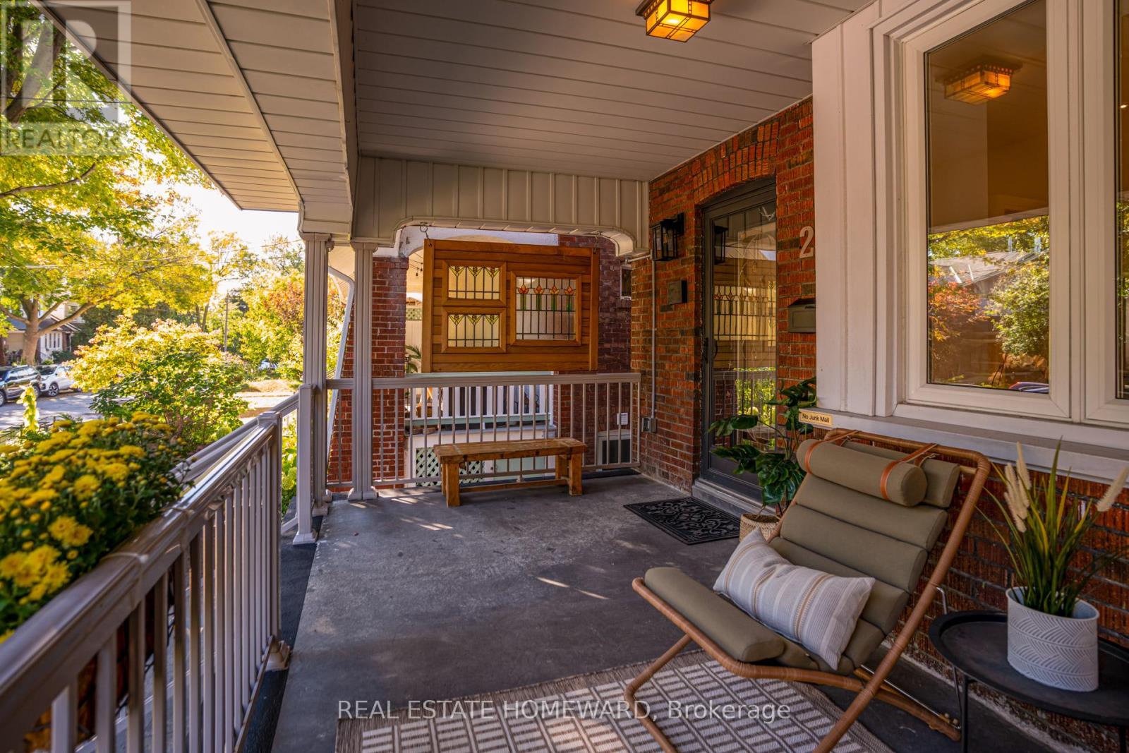 292 Glebeholme Boulevard, Toronto, Ontario  M4J 1T2 - Photo 6 - E12449193