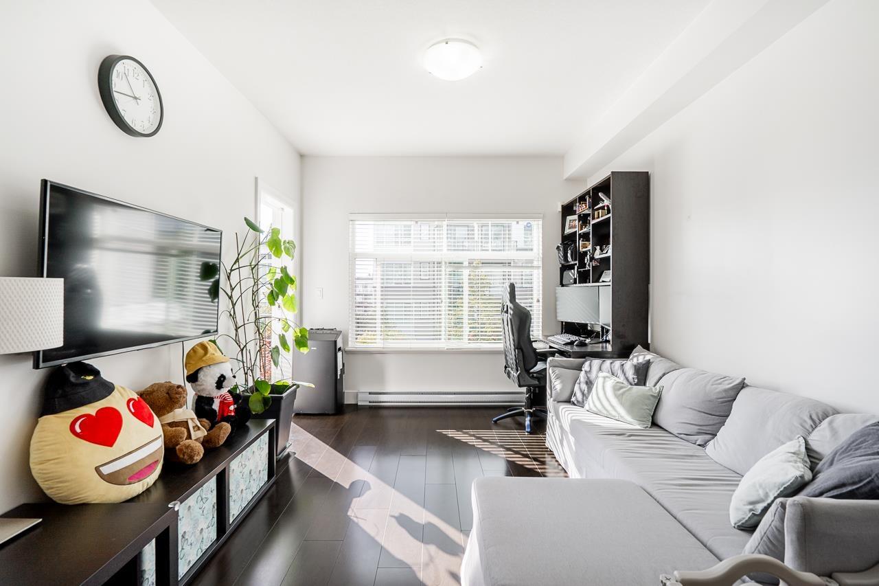 313 6480 195a Street, Surrey, British Columbia  V4N 6P1 - Photo 8 - R3055946