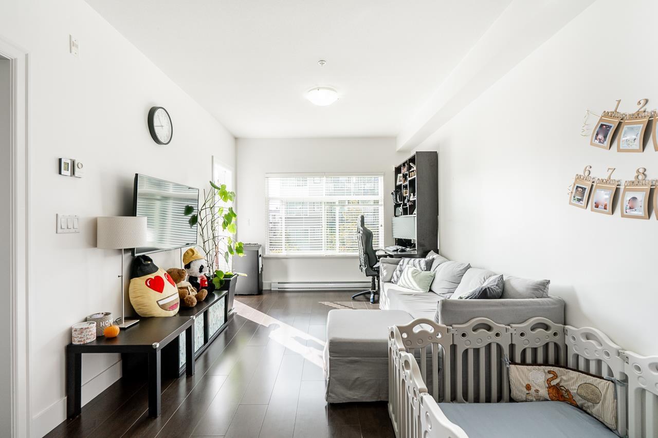 313 6480 195a Street, Surrey, British Columbia  V4N 6P1 - Photo 4 - R3055946