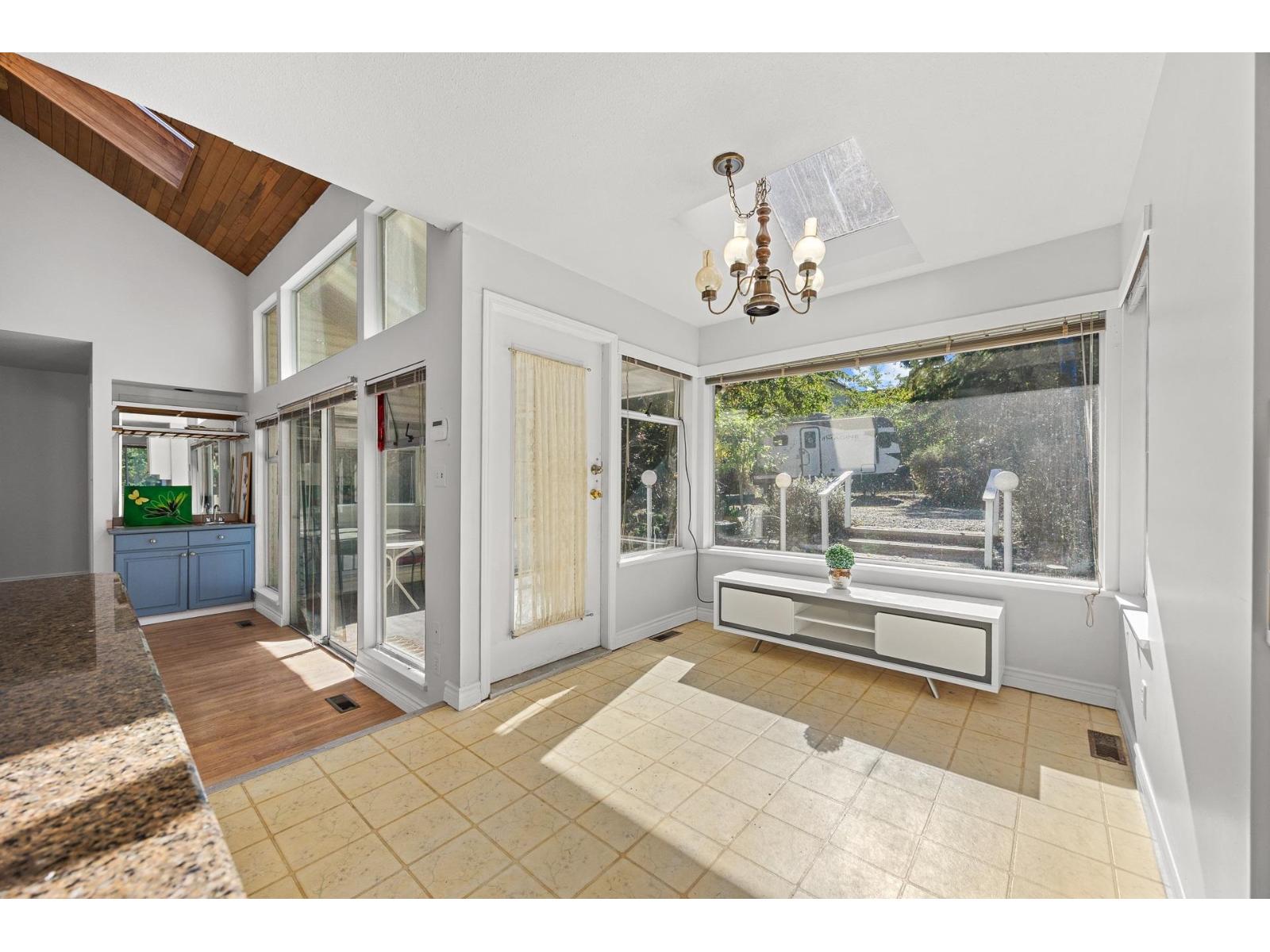 17138 26a Avenue, Surrey, British Columbia  V3Z 0B3 - Photo 16 - R3055888