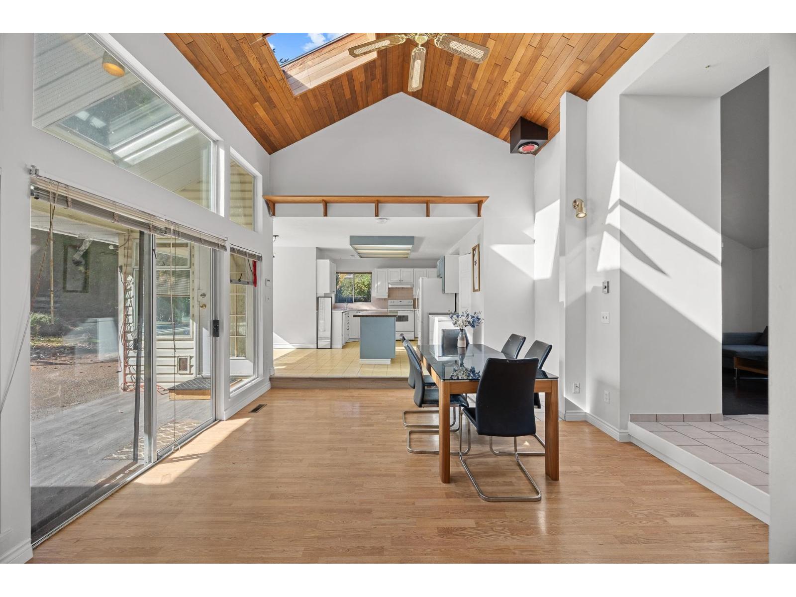 17138 26a Avenue, Surrey, British Columbia  V3Z 0B3 - Photo 11 - R3055888