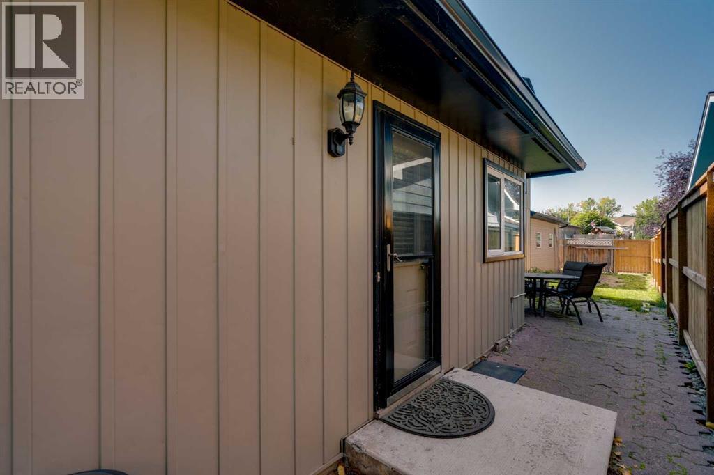 415 Midridge Drive Se, Calgary, Alberta  T2X 1B1 - Photo 31 - A2257483