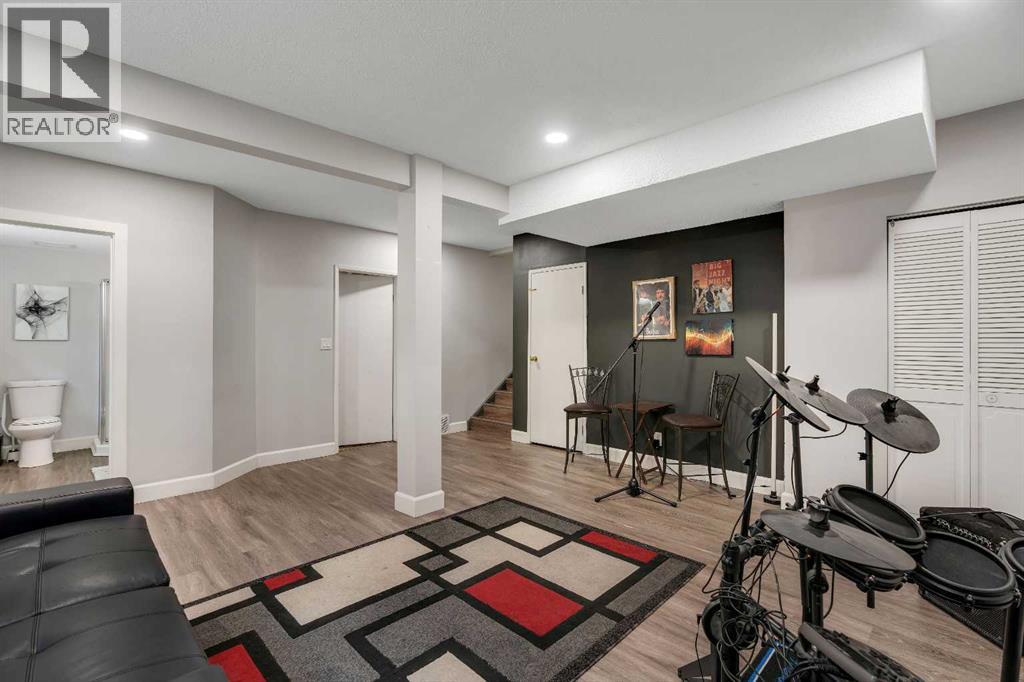 415 Midridge Drive Se, Calgary, Alberta  T2X 1B1 - Photo 27 - A2257483