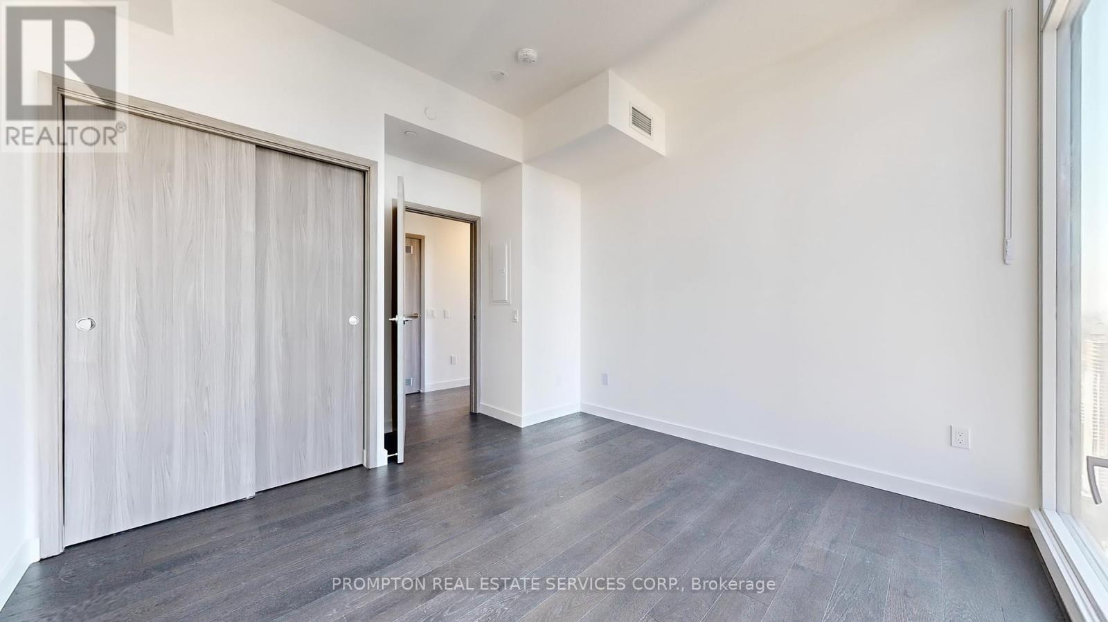 7003 - 3 Concord Cityplace Way, Toronto, Ontario  M5V 0X4 - Photo 14 - C12424775