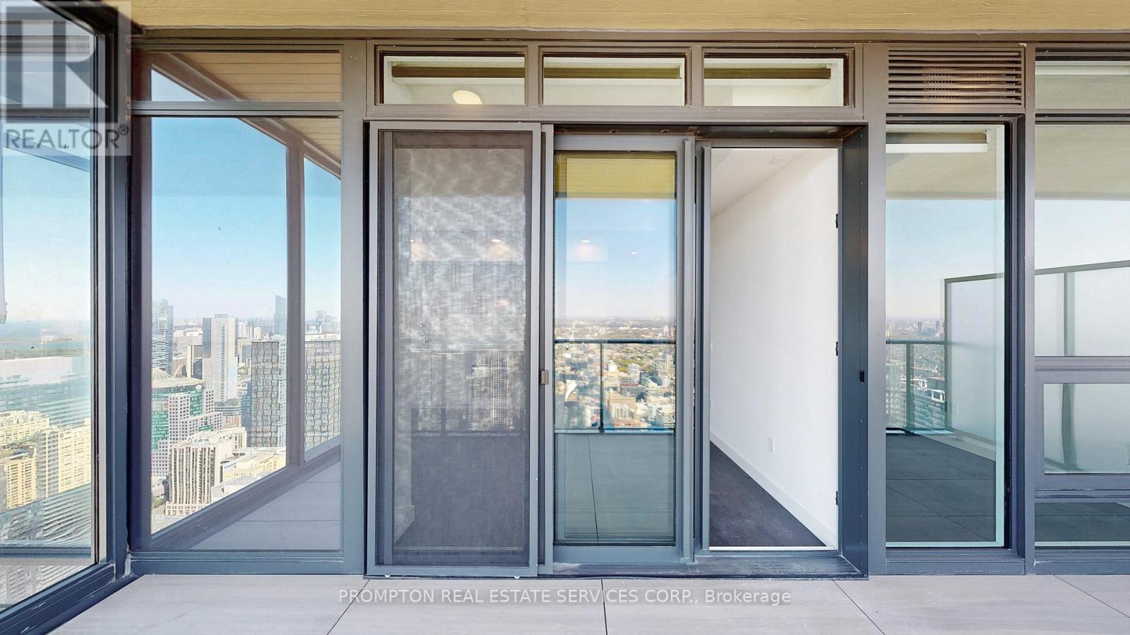 7003 - 3 Concord Cityplace Way, Toronto, Ontario  M5V 0X4 - Photo 24 - C12424775