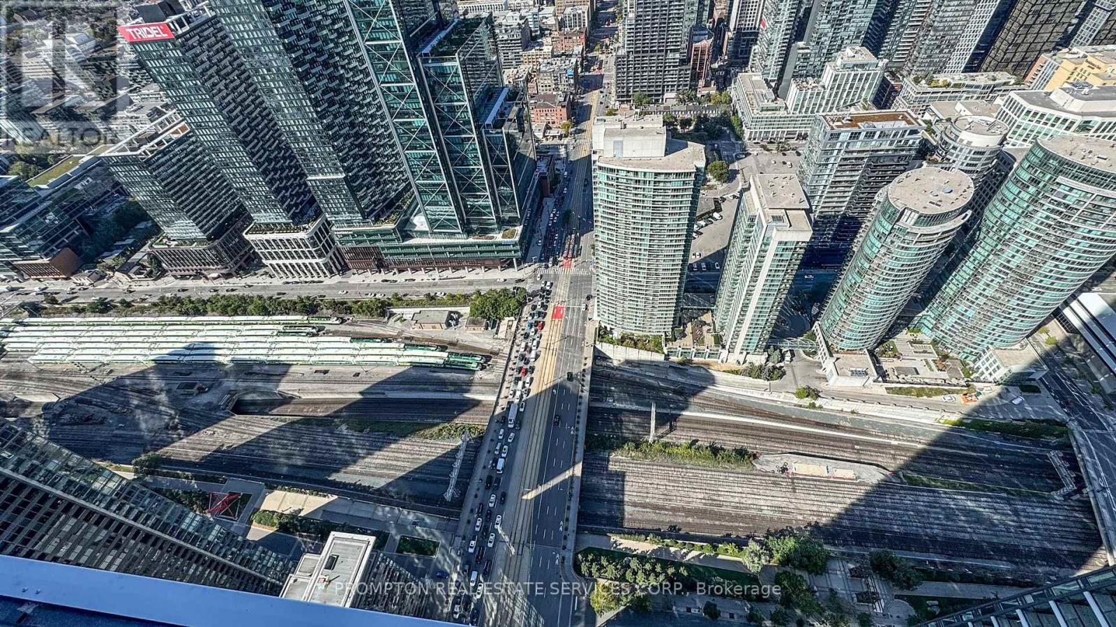 7003 - 3 Concord Cityplace Way, Toronto, Ontario  M5V 0X4 - Photo 31 - C12424775