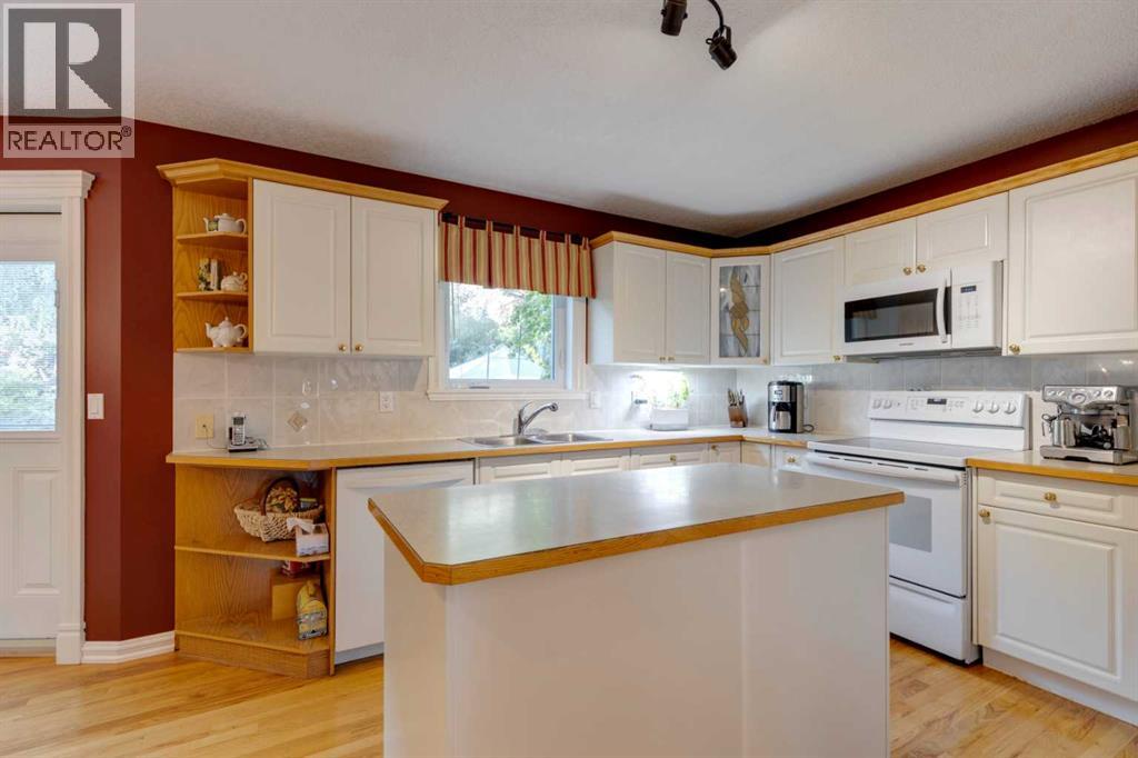 305 Patterson Boulevard Sw, Calgary, Alberta  T3H 3K1 - Photo 9 - A2261138