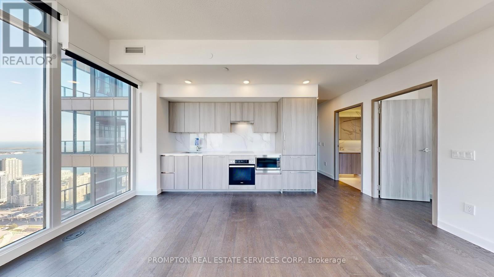 7003 - 3 Concord Cityplace Way, Toronto, Ontario  M5V 0X4 - Photo 5 - C12424775