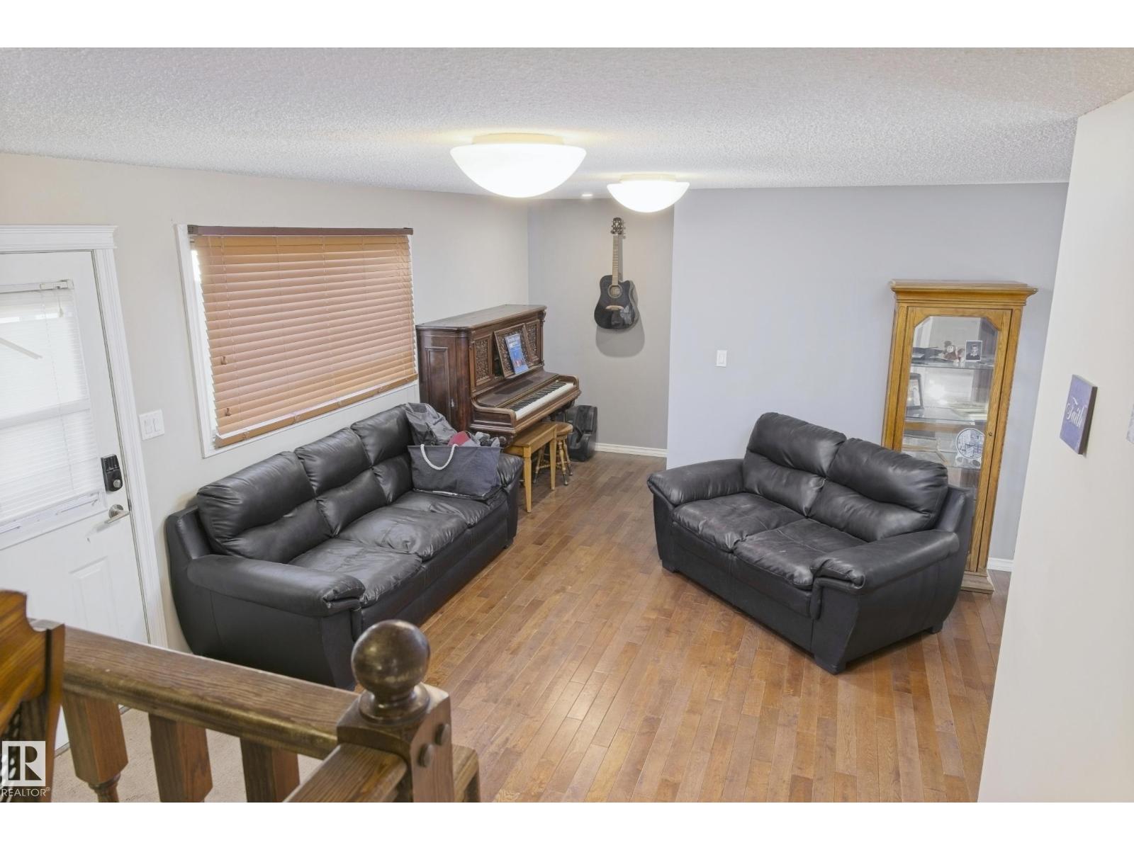 5226 43 St, Barrhead, Alberta  T7N 1J7 - Photo 18 - E4461114