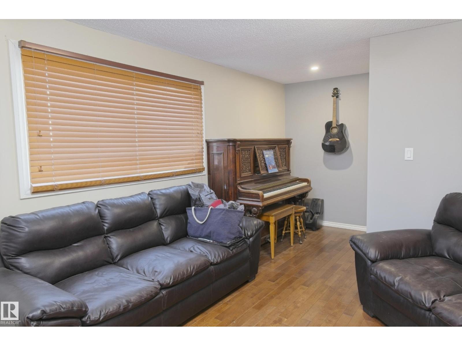 5226 43 St, Barrhead, Alberta  T7N 1J7 - Photo 19 - E4461114