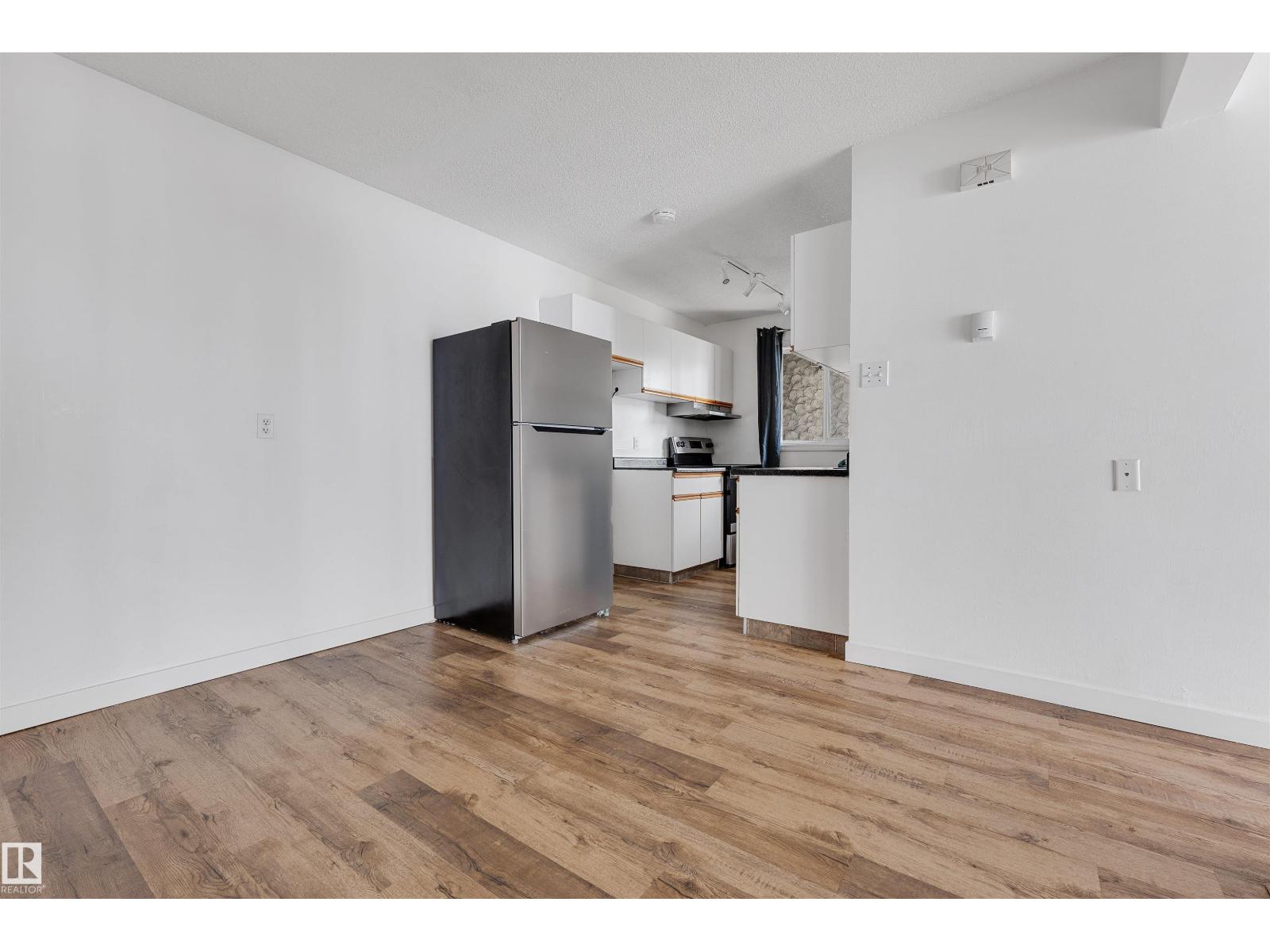 1c Meadowlark Vg Nw, Edmonton, Alberta  T5R 5X3 - Photo 10 - E4461116