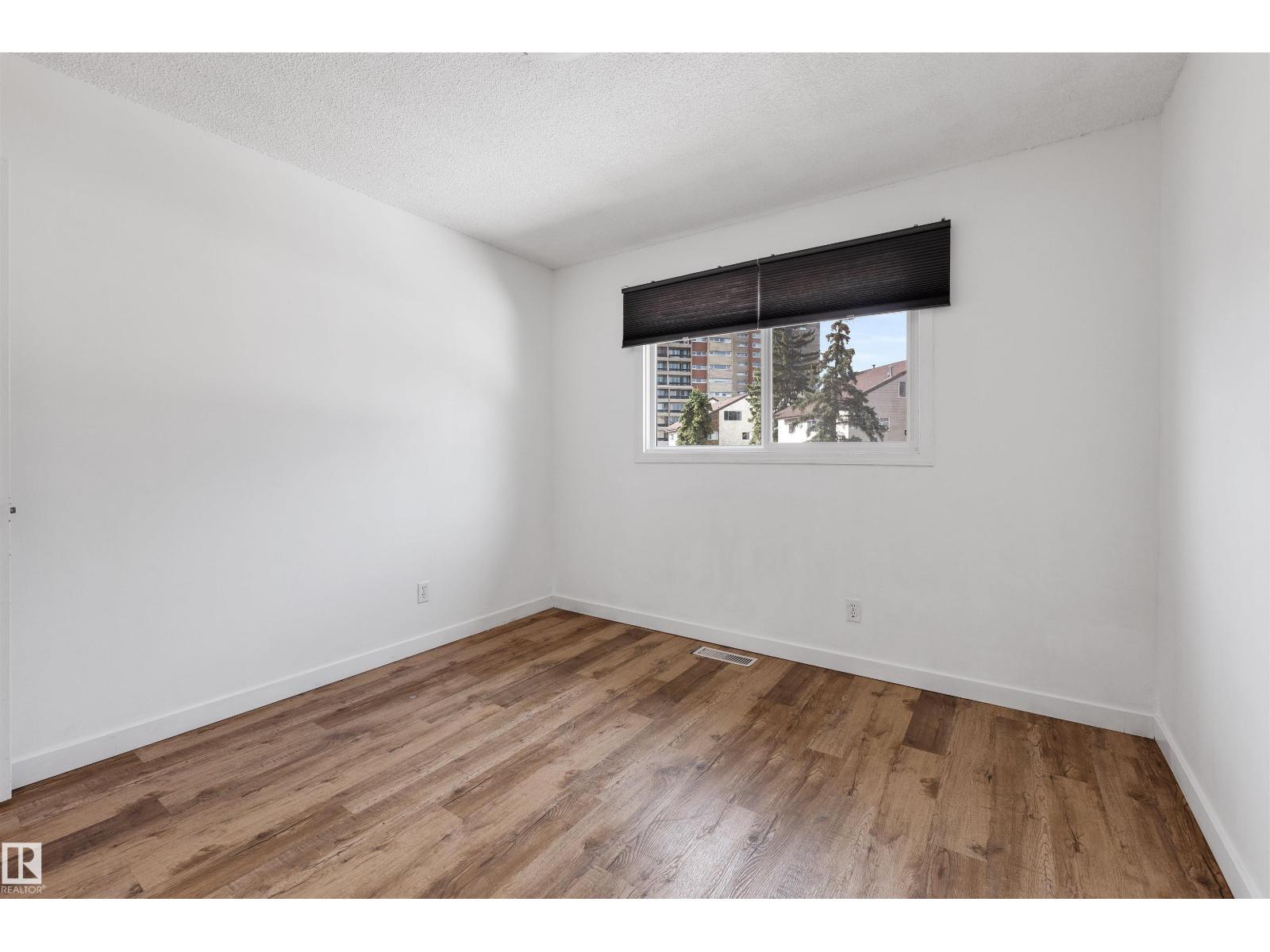 1c Meadowlark Vg Nw, Edmonton, Alberta  T5R 5X3 - Photo 16 - E4461116