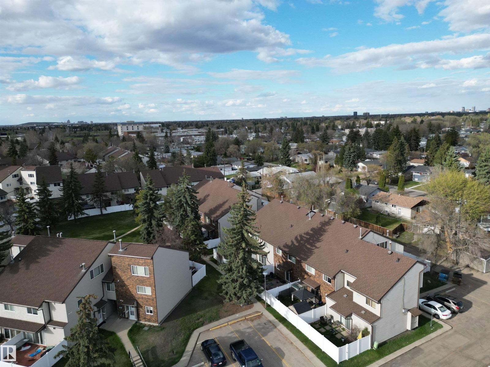 1c Meadowlark Vg Nw, Edmonton, Alberta  T5R 5X3 - Photo 29 - E4461116