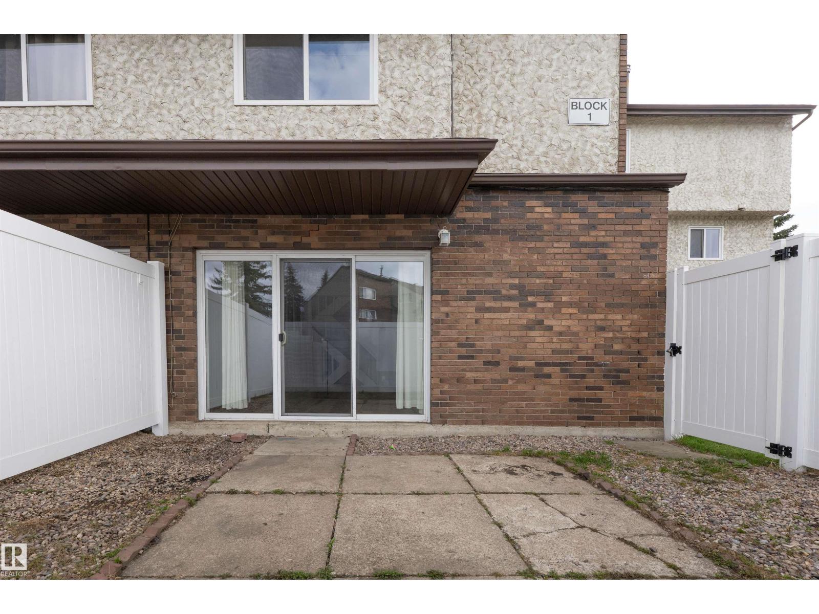1c Meadowlark Vg Nw, Edmonton, Alberta  T5R 5X3 - Photo 31 - E4461116