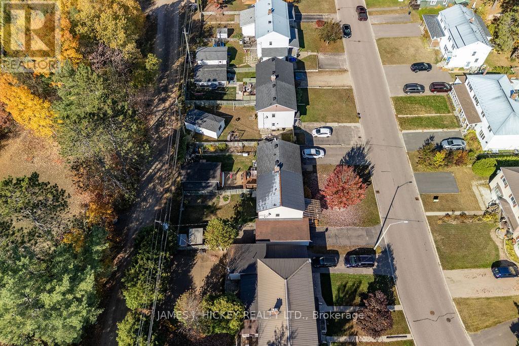 105 Algonquin Street, Deep River, Ontario  K0J 1P0 - Photo 36 - X12449300