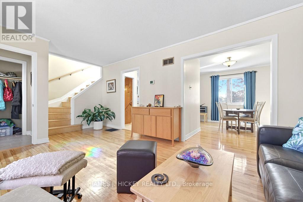 105 Algonquin Street, Deep River, Ontario  K0J 1P0 - Photo 4 - X12449300