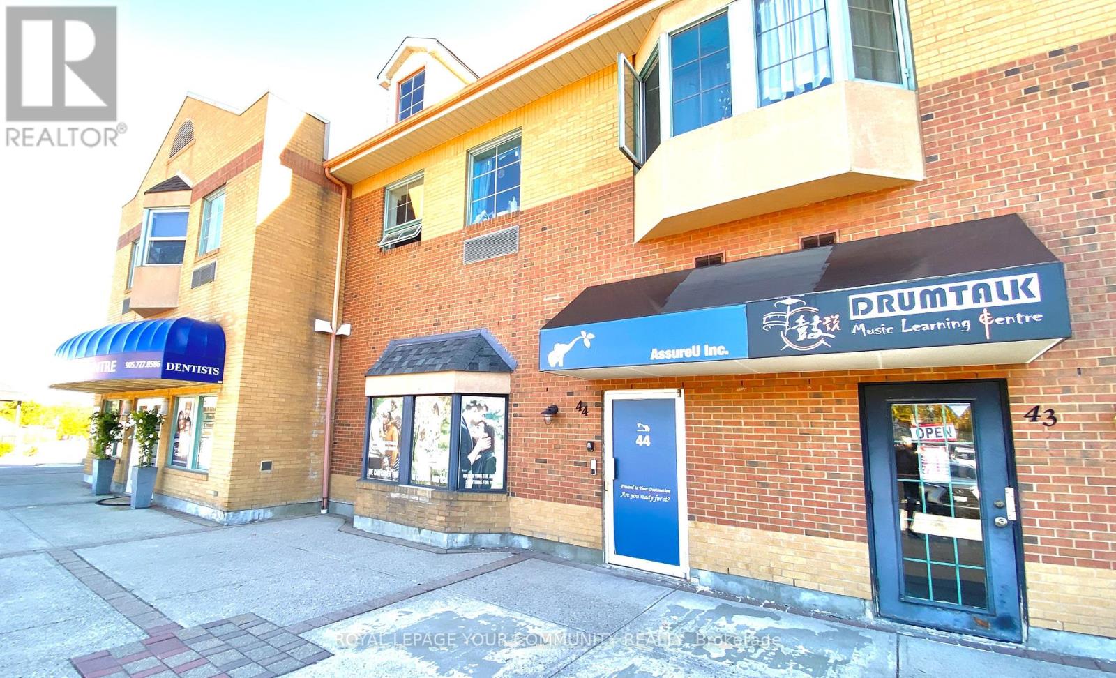 108 Orchard Heights Boulevard, Aurora, Ontario  L4G 2Z9 - Photo 6 - N12449026