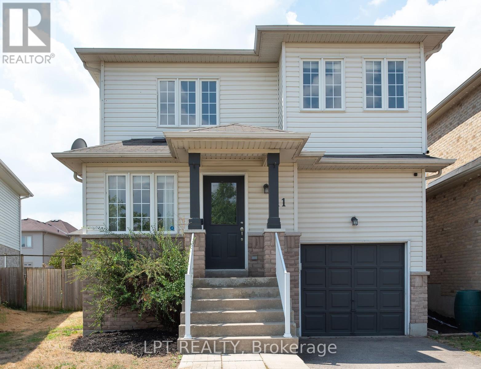 11 LOOKOUT STREET, Essa, Ontario