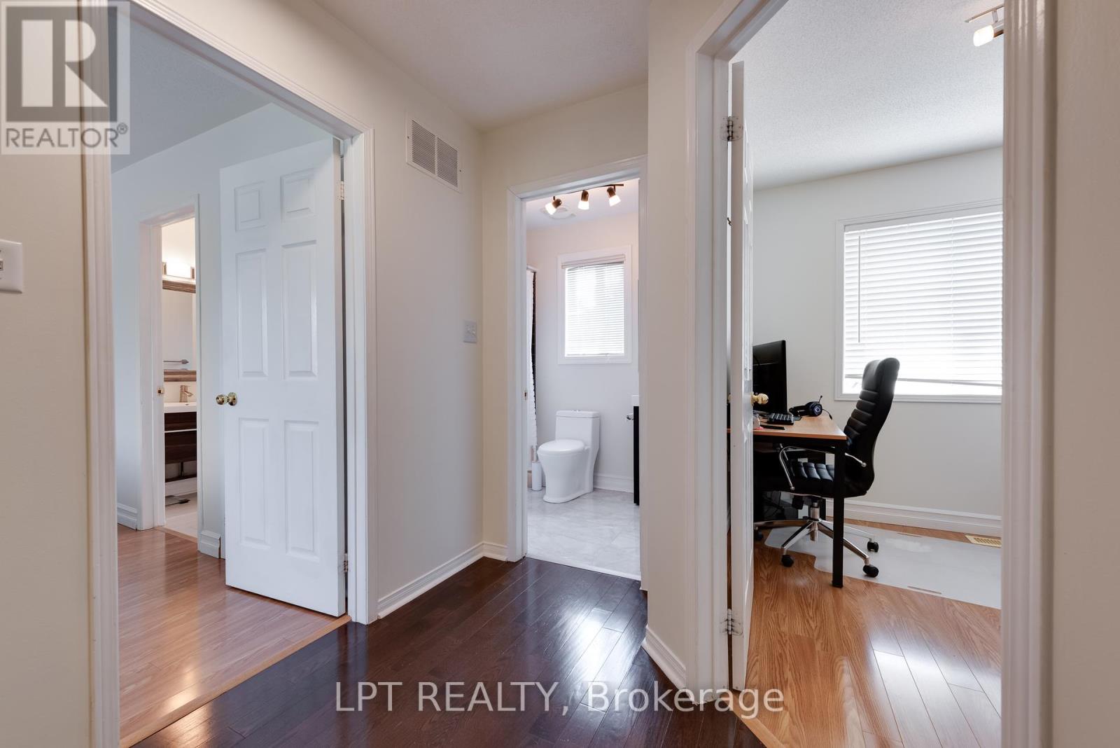 11 Lookout Street, Essa, Ontario  L0M 1B4 - Photo 16 - N12449084