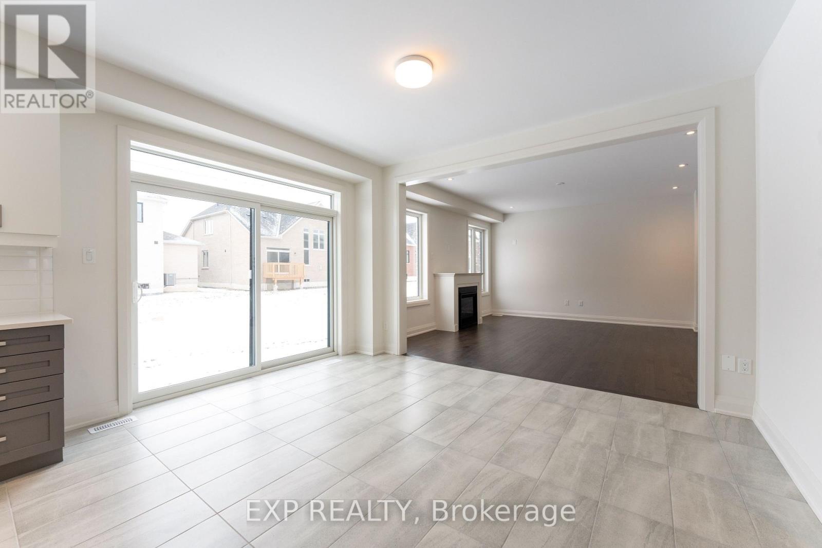 5 Mayflower Gardens, Adjala-Tosorontio, Ontario  L0G 1W0 - Photo 13 - N12449189