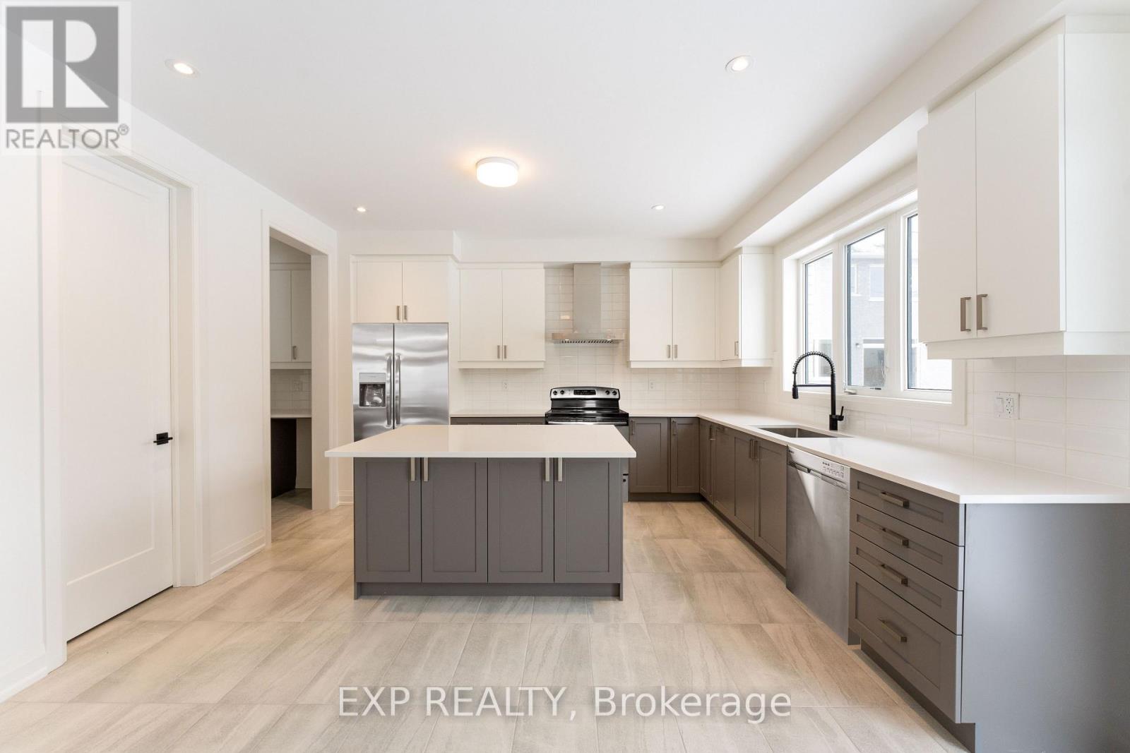 5 Mayflower Gardens, Adjala-Tosorontio, Ontario  L0G 1W0 - Photo 14 - N12449189