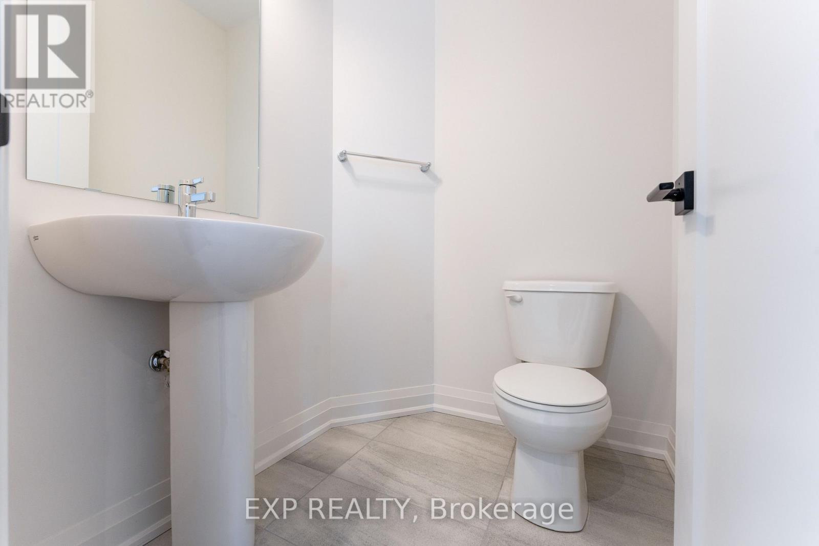 5 Mayflower Gardens, Adjala-Tosorontio, Ontario  L0G 1W0 - Photo 18 - N12449189