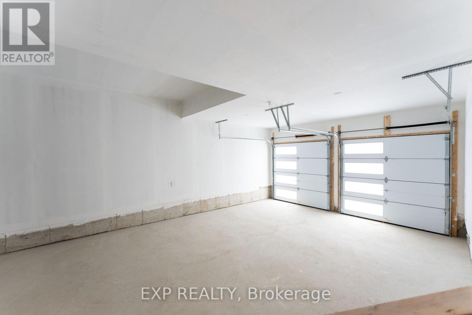 5 Mayflower Gardens, Adjala-Tosorontio, Ontario  L0G 1W0 - Photo 46 - N12449189