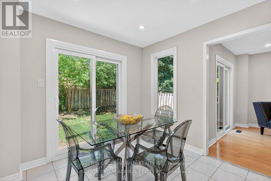43 Keremeos Crescent, Richmond Hill, Ontario  L4C 9R9 - Photo 16 - N12449203