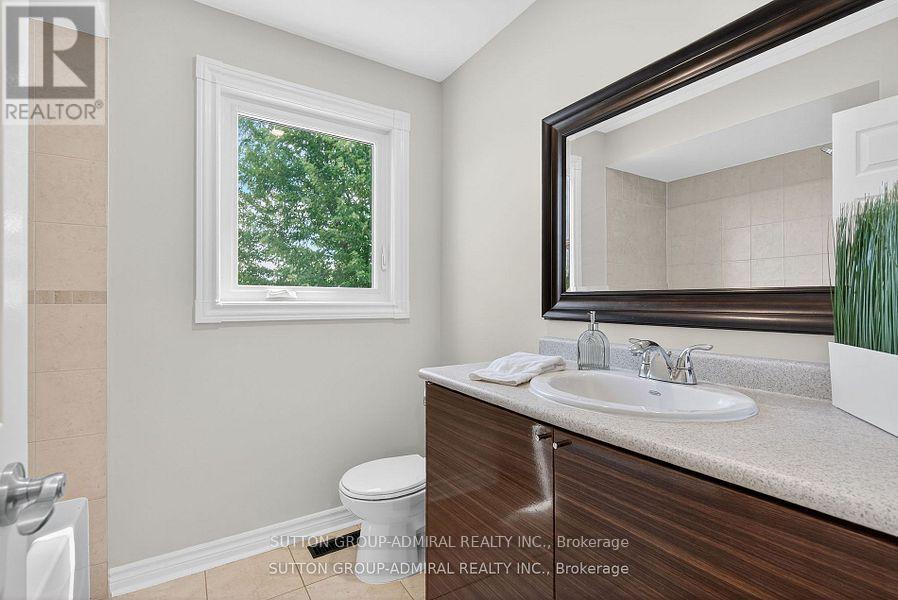 43 Keremeos Crescent, Richmond Hill, Ontario  L4C 9R9 - Photo 25 - N12449203