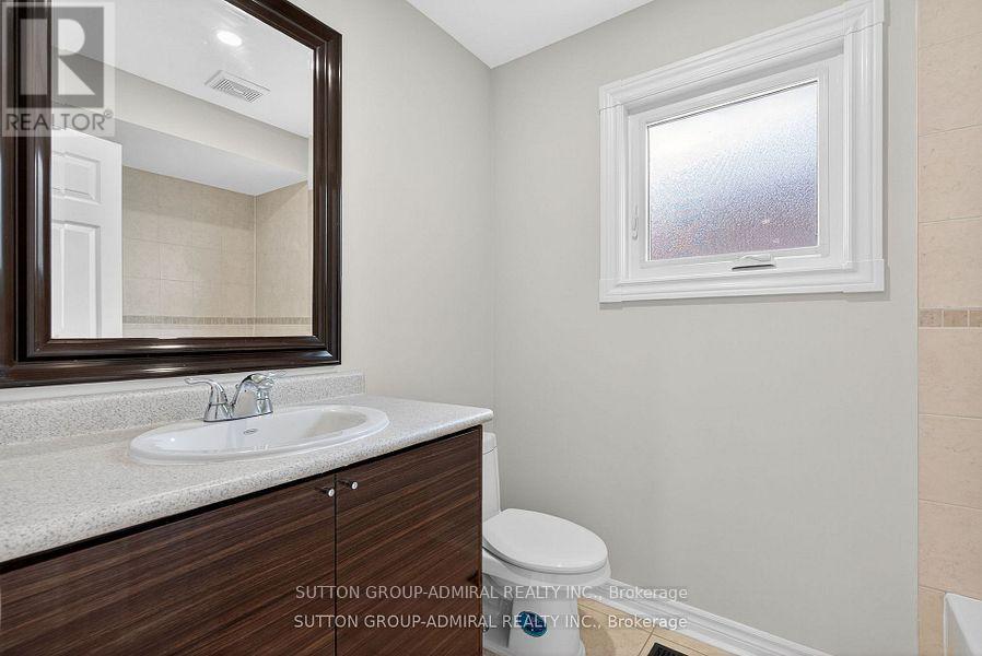 43 Keremeos Crescent, Richmond Hill, Ontario  L4C 9R9 - Photo 30 - N12449203
