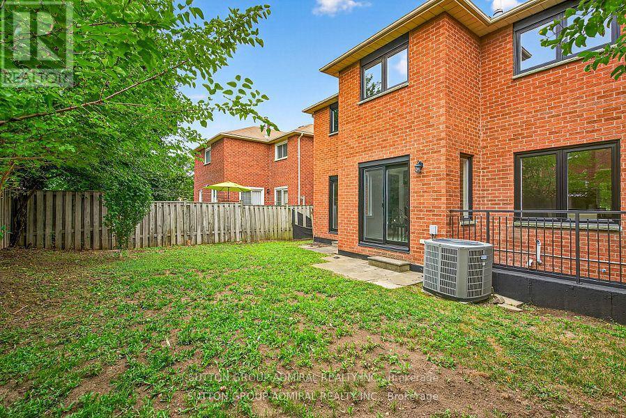 43 Keremeos Crescent, Richmond Hill, Ontario  L4C 9R9 - Photo 44 - N12449203