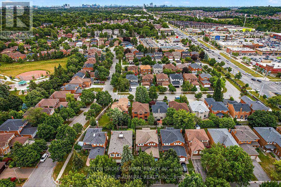 43 Keremeos Crescent, Richmond Hill, Ontario  L4C 9R9 - Photo 45 - N12449203