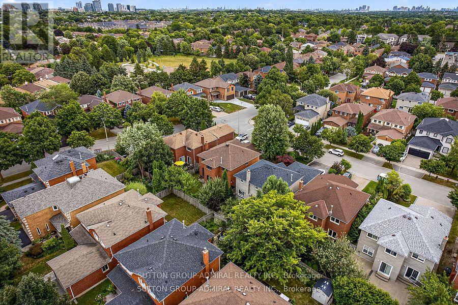 43 Keremeos Crescent, Richmond Hill, Ontario  L4C 9R9 - Photo 47 - N12449203