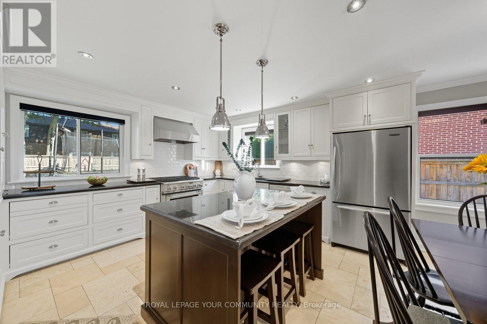 32 RAVENGLOSS DRIVE, Markham, Ontario