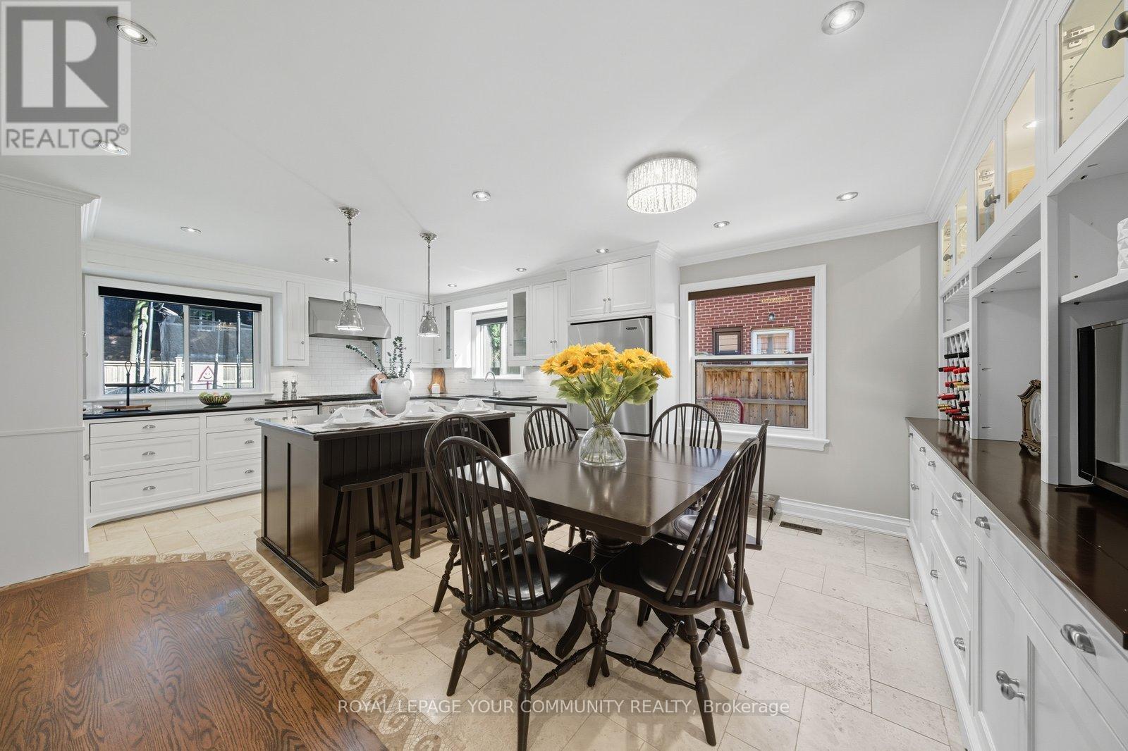 32 Ravengloss Drive, Markham, Ontario  L3T 4C9 - Photo 18 - N12449228
