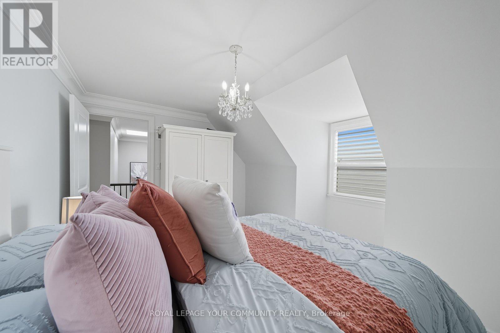 32 Ravengloss Drive, Markham, Ontario  L3T 4C9 - Photo 33 - N12449228