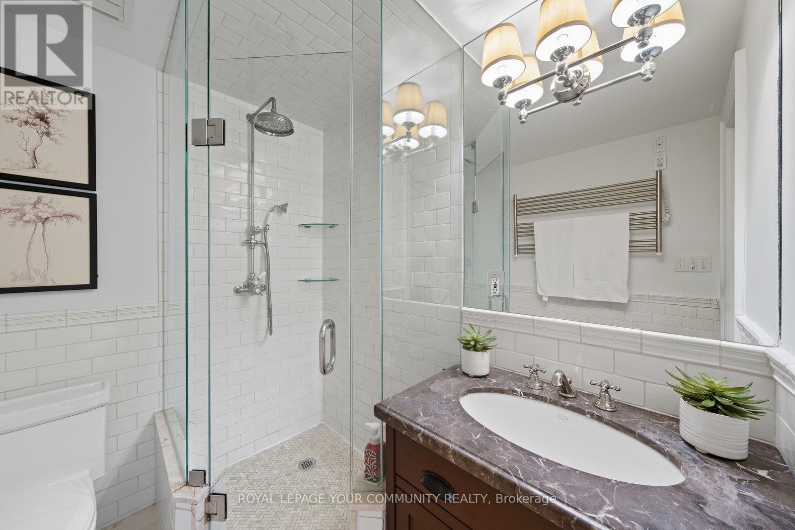 32 Ravengloss Drive, Markham, Ontario  L3T 4C9 - Photo 35 - N12449228