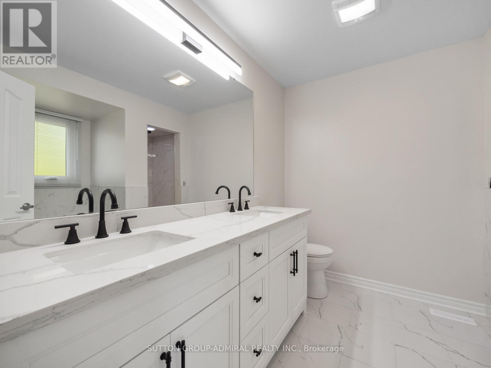 67 Venice Crescent, Vaughan, Ontario  L4J 7T1 - Photo 17 - N12448914
