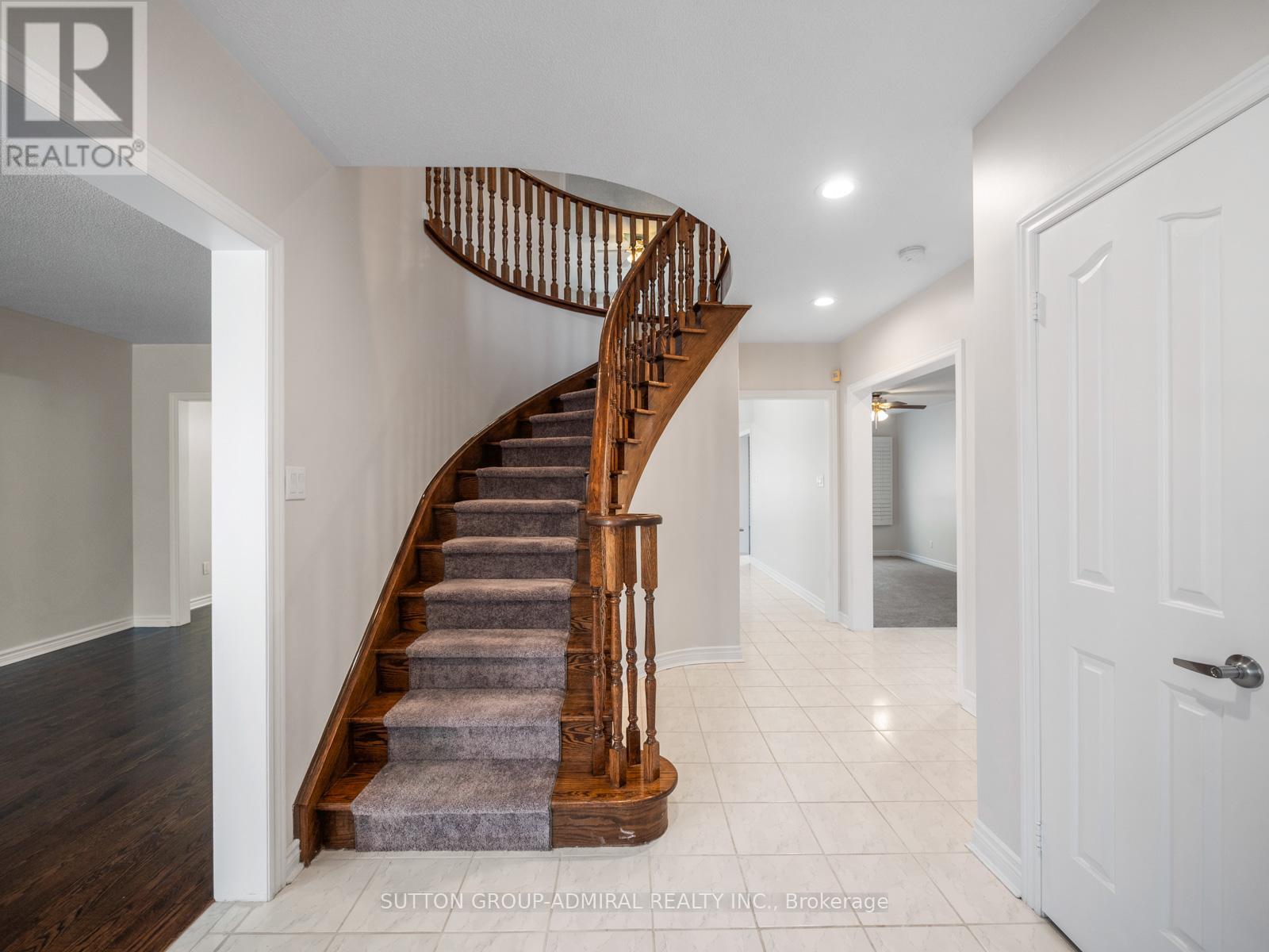 67 Venice Crescent, Vaughan, Ontario  L4J 7T1 - Photo 14 - N12448914