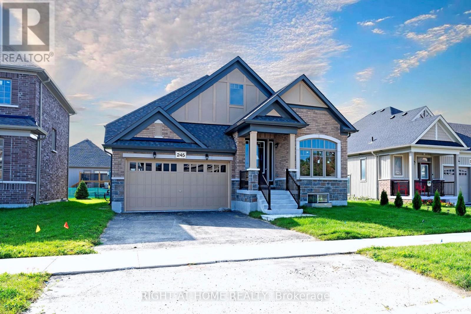 245 Wilcox Drive, Clearview, Ontario  L0M 1S0 - Photo 4 - S12449196