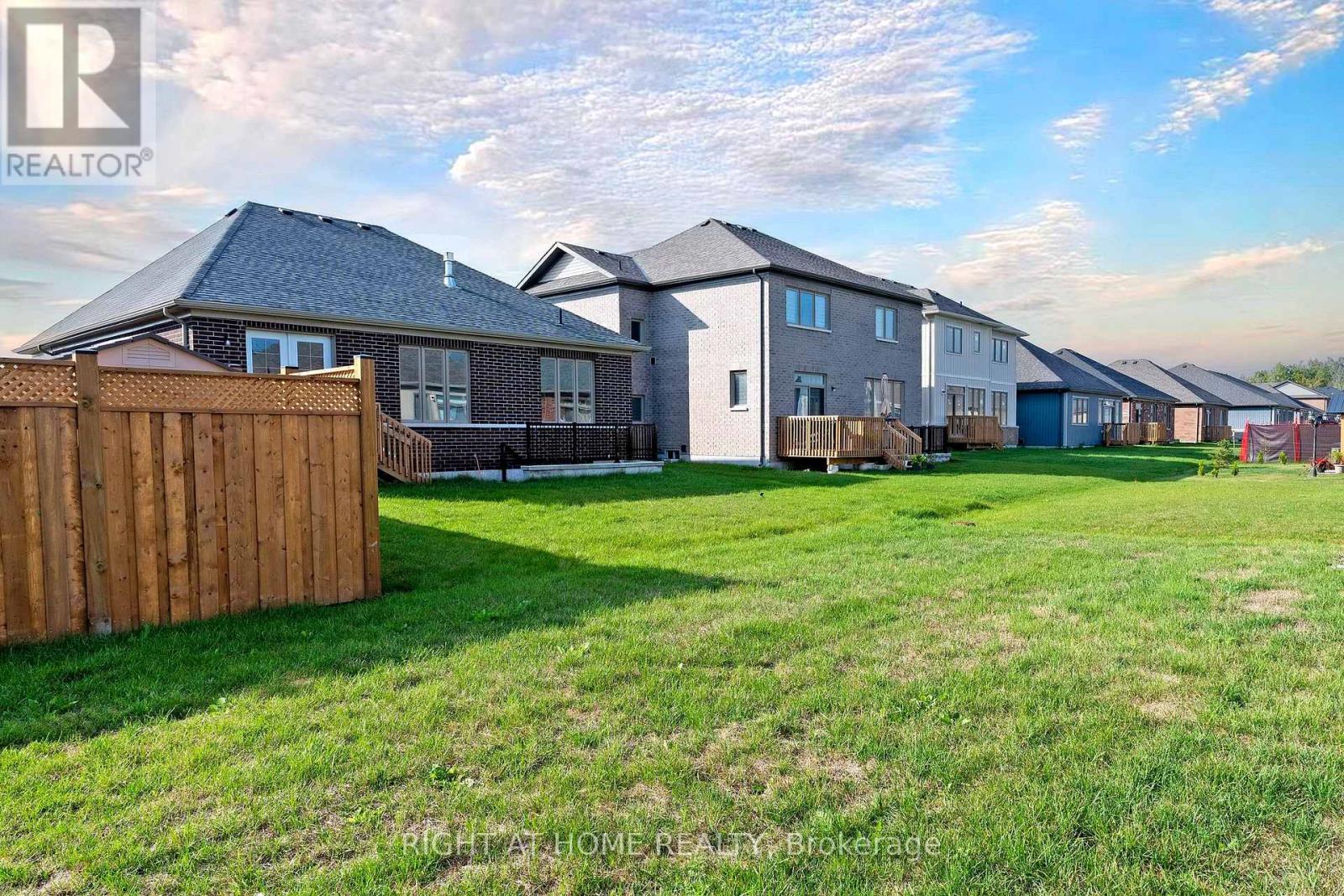 265 Wilcox Drive, Clearview (Stayner), Ontario  L0M 1S0 - Photo 13 - S12449197