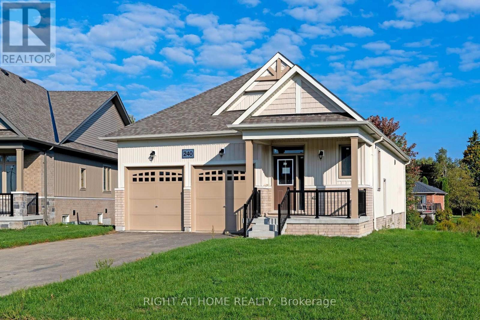240 WILCOX DRIVE, Clearview, Ontario