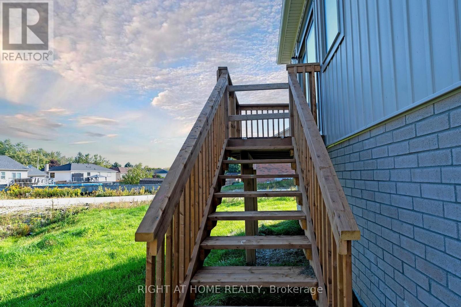 240 Wilcox Drive, Clearview, Ontario  L0M 1S0 - Photo 18 - S12449201
