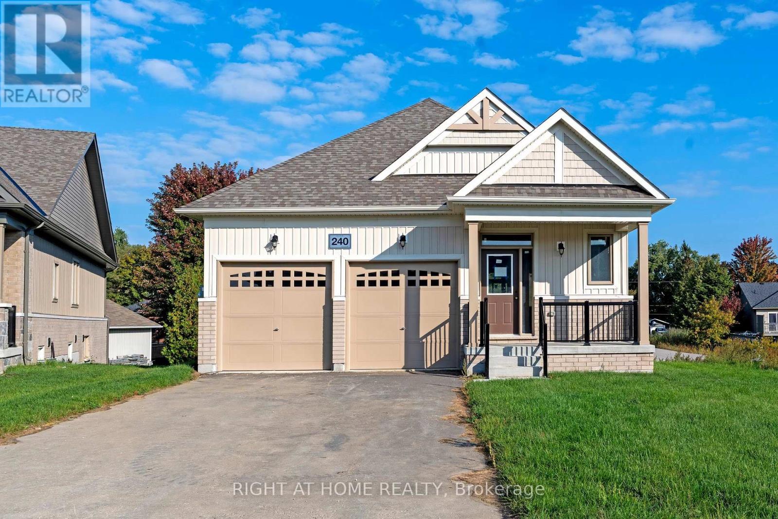 240 Wilcox Drive, Clearview, Ontario  L0M 1S0 - Photo 3 - S12449201